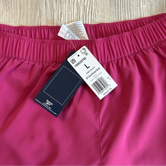 NWT Reebok Women’s ID Train Woven Shorts Dark Pink White Stripes Size Large New. - Picture 6 of 12